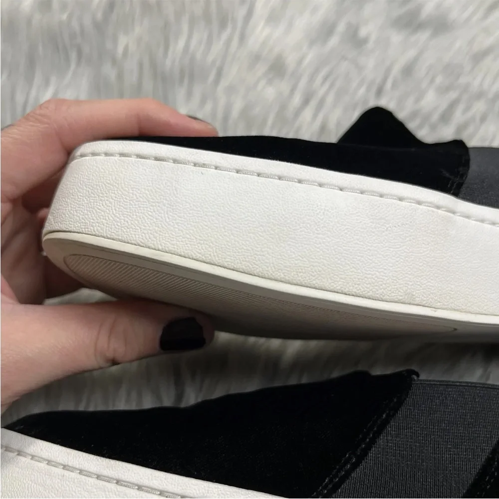 Vince Warren Black Velvet Platform Slip On Sneakers Size 7 M